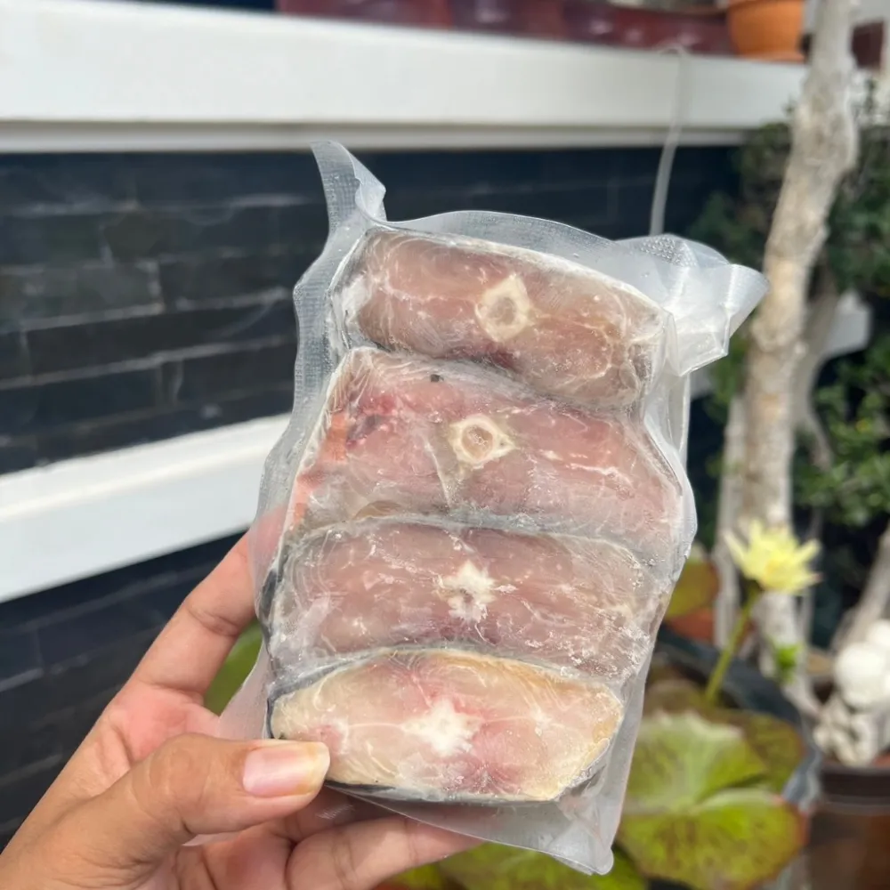 ปลาอินทรีย์เค็ม รสชาติเค็มกำลังทาน ของฝากปากน้ำปราณ 1 KG.