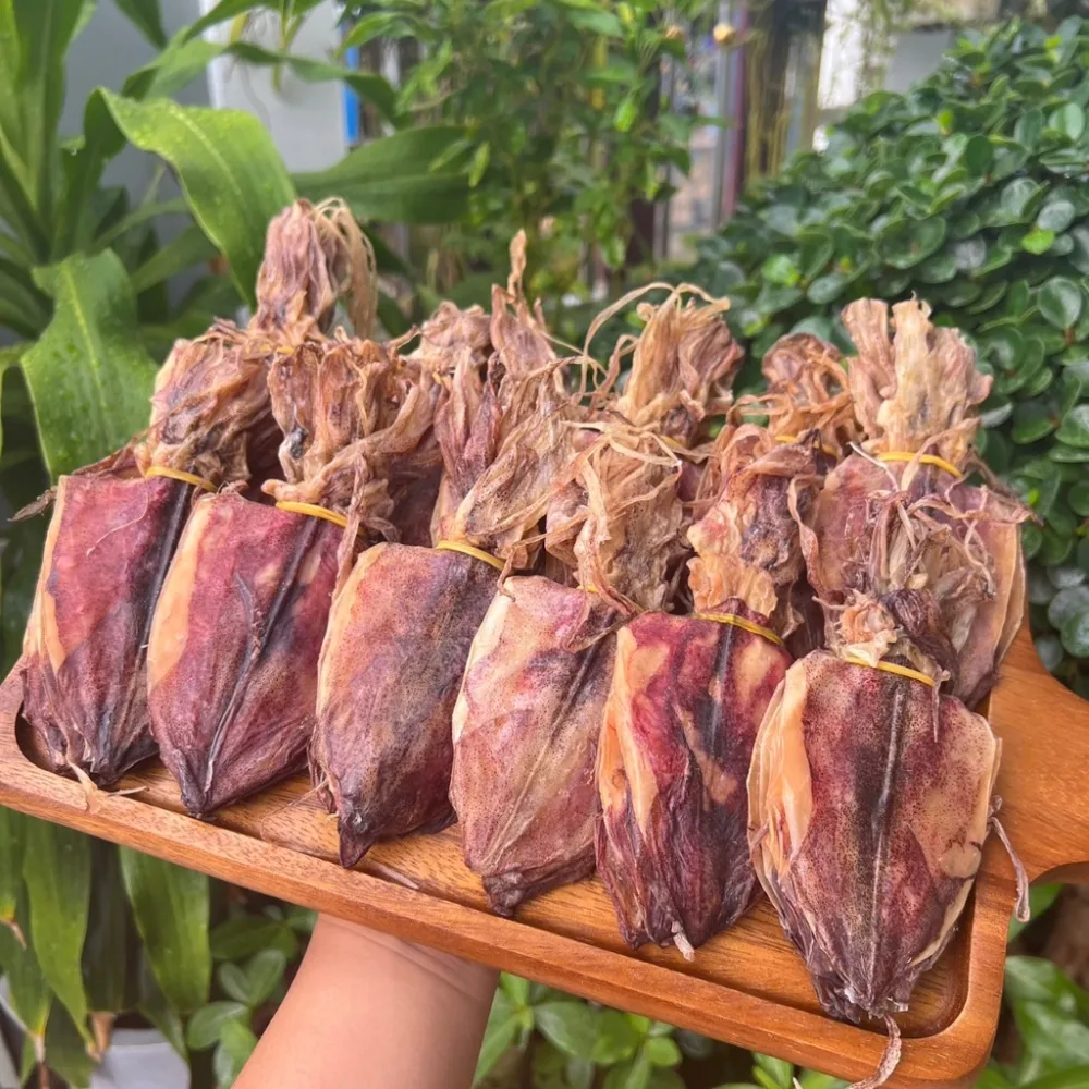หมึกผ่าหนังเรือ 2 นิ้ว เนื่อสวย เนื้อใส เนื้อหวานอร่อย 100, 200, 250g.