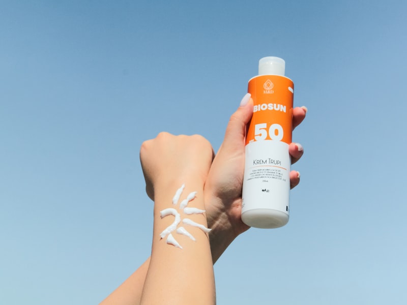 กันแดด SPF50+ PA++++ เนื้อน้ำนม ไม่วอก